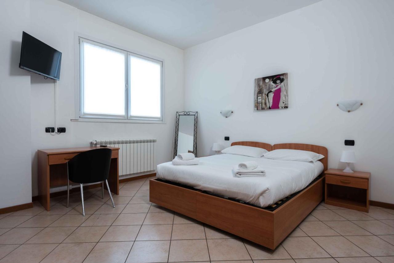 Wayco Rooms Lipomo Esterno foto