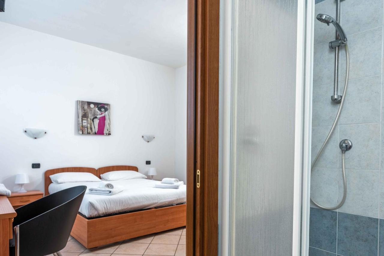 Wayco Rooms Lipomo Esterno foto